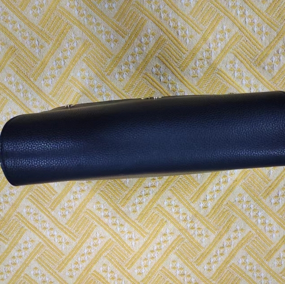 BURBERRY Hackberry leather cross-body bag - Picture 5 of 7